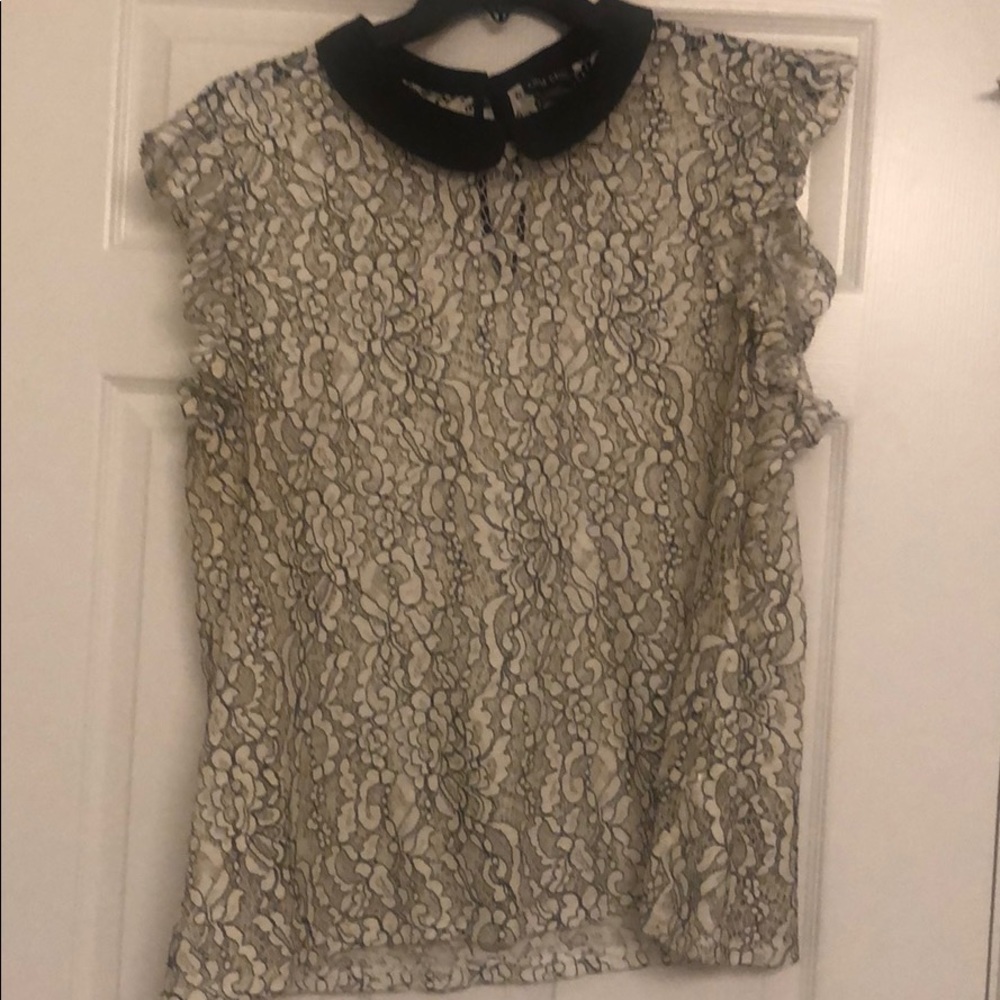 Sleeveless lace top